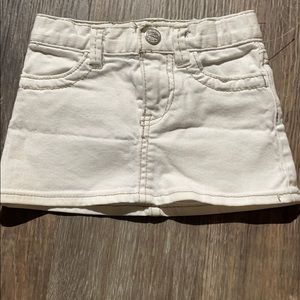 4/$20 Girls Gap White Denim Jean Skirt Sz 2